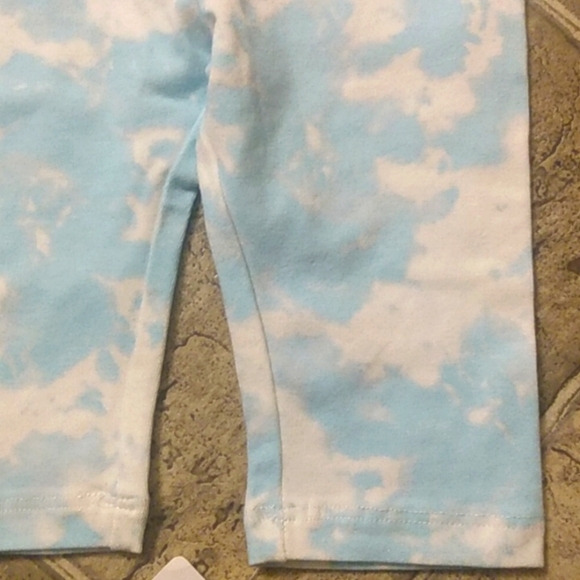 Children's Place Capri leggings - light blue & white tie dye - Picture 2 of 2